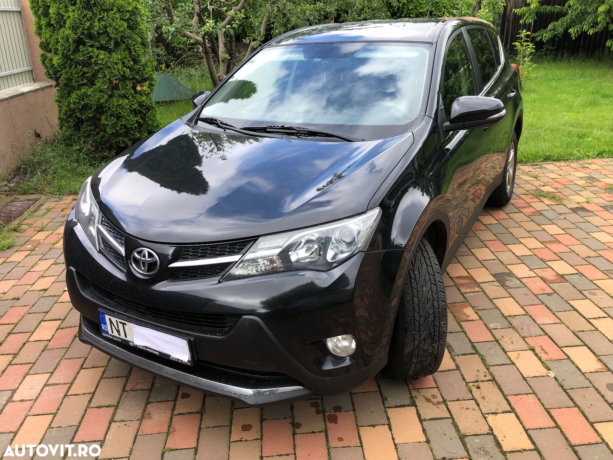 Toyota RAV4 2.2 D-4D 4WD Executive - 1