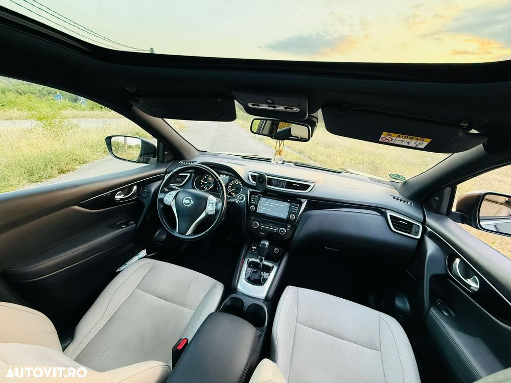 Nissan Qashqai 1.6 DCI Start/Stop X-TRONIC Tekna - 9