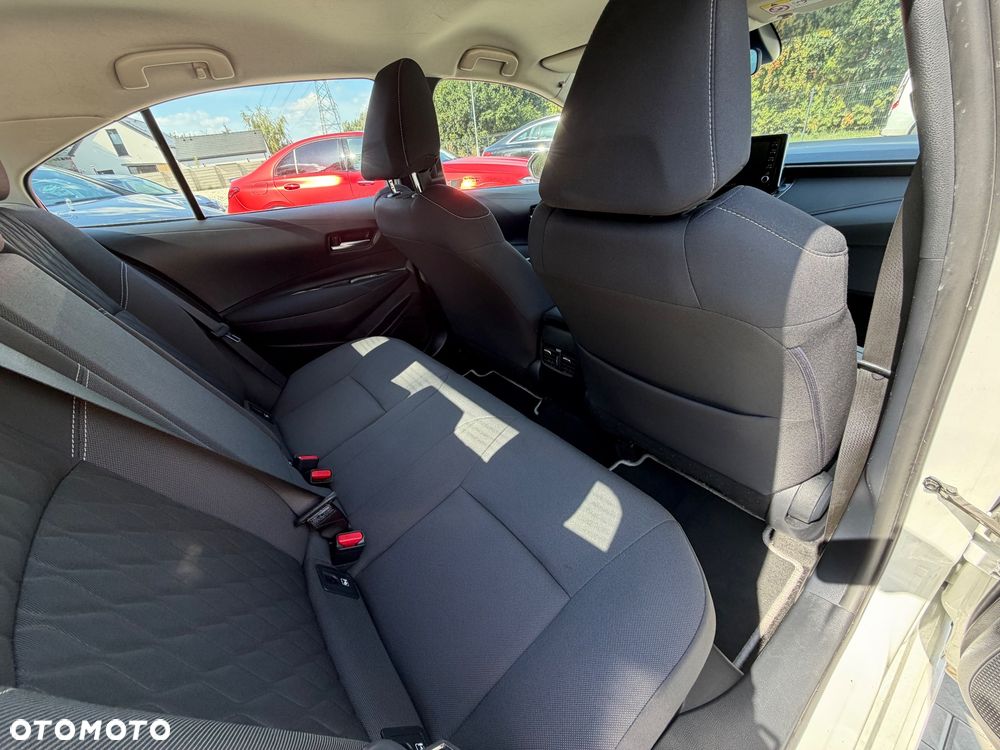 Toyota Corolla 1.8 Hybrid Comfort - 27