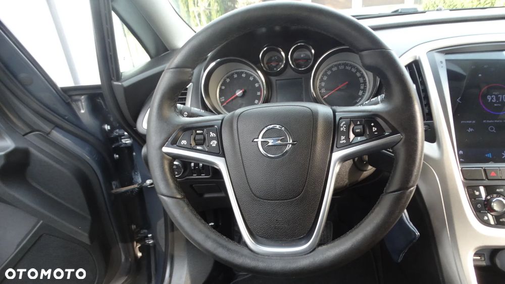 Opel Astra 1.4 Turbo Innovation - 21