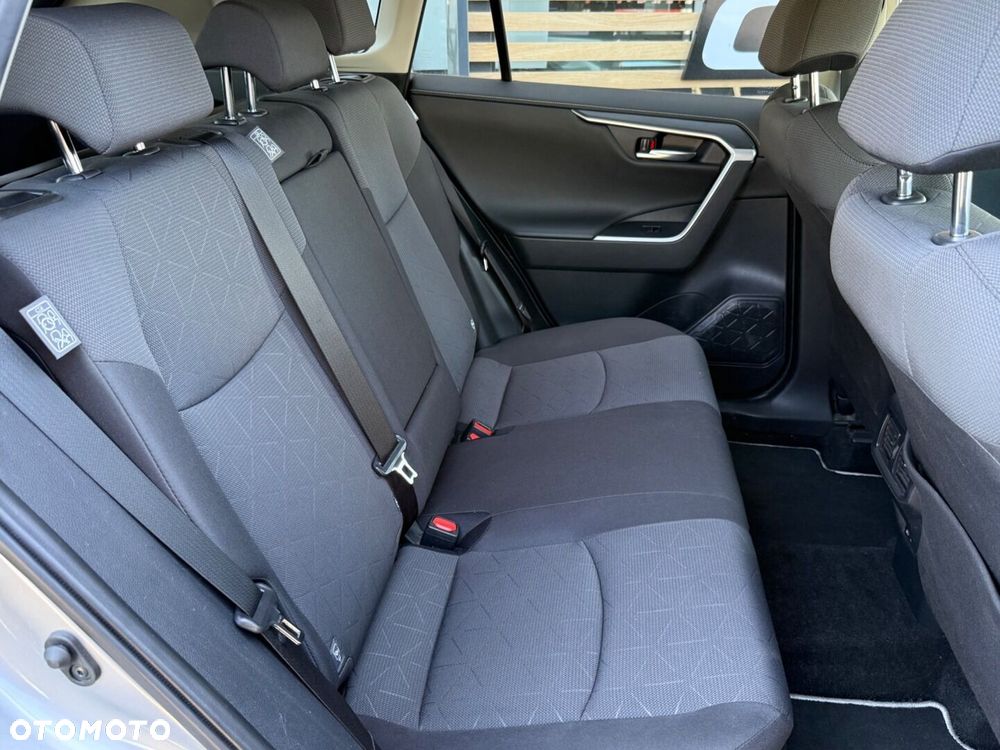 Toyota RAV4 - 13