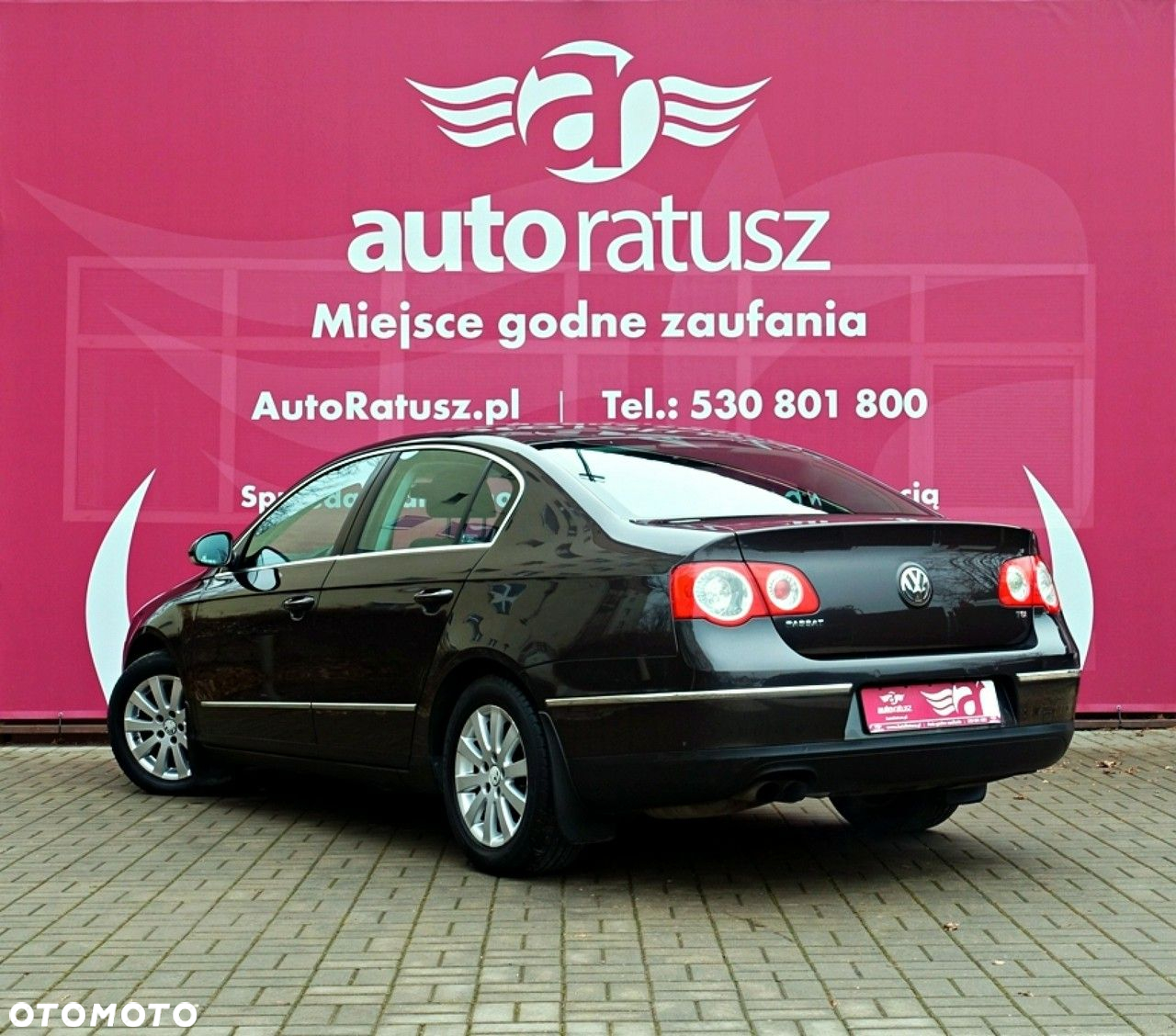 Volkswagen Passat - 4