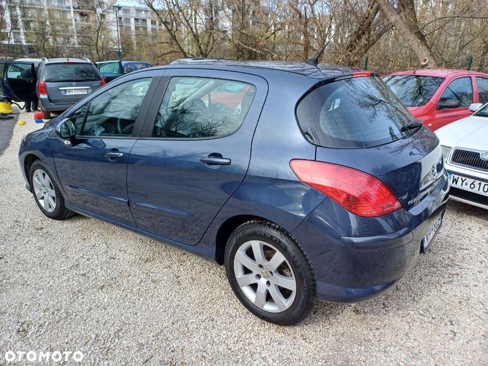 Peugeot 308 - 4