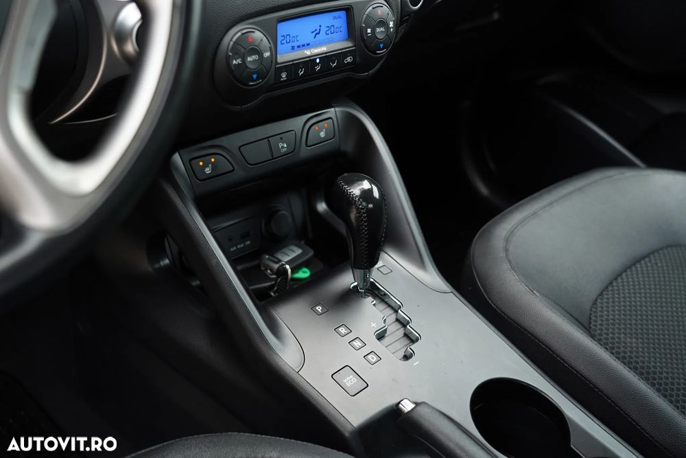 Hyundai ix35 2.0 CRDI 4WD Automatik Premium - 11