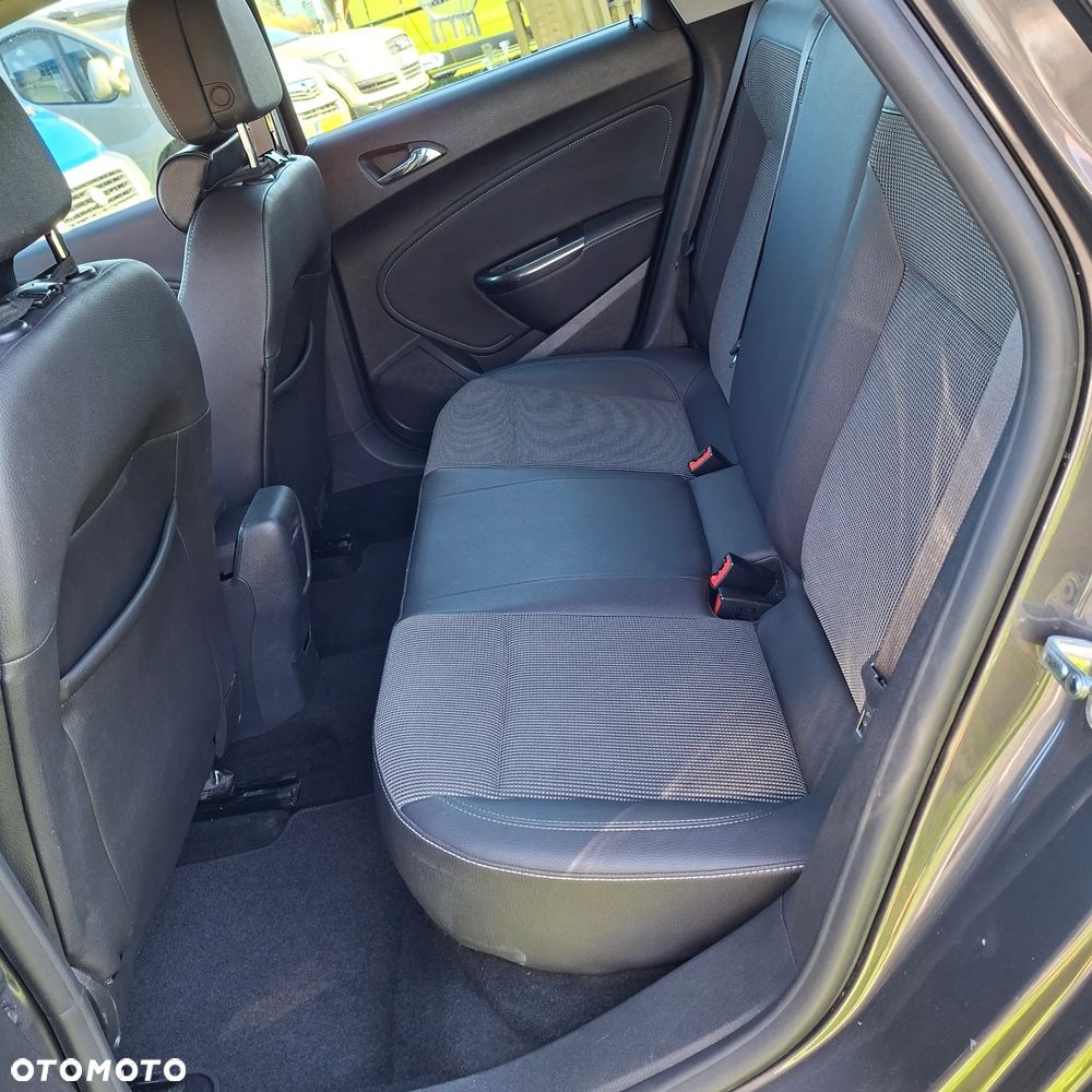Opel Astra 1.4 Turbo Cosmo - 28