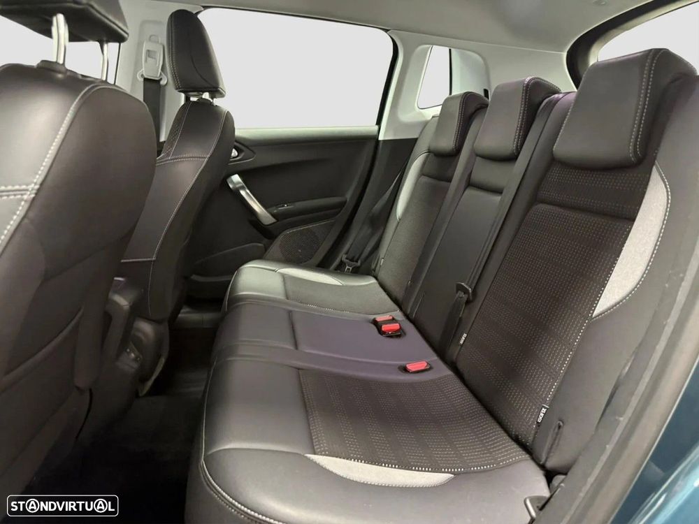 Peugeot 2008 1.2 PureTech Allure - 5