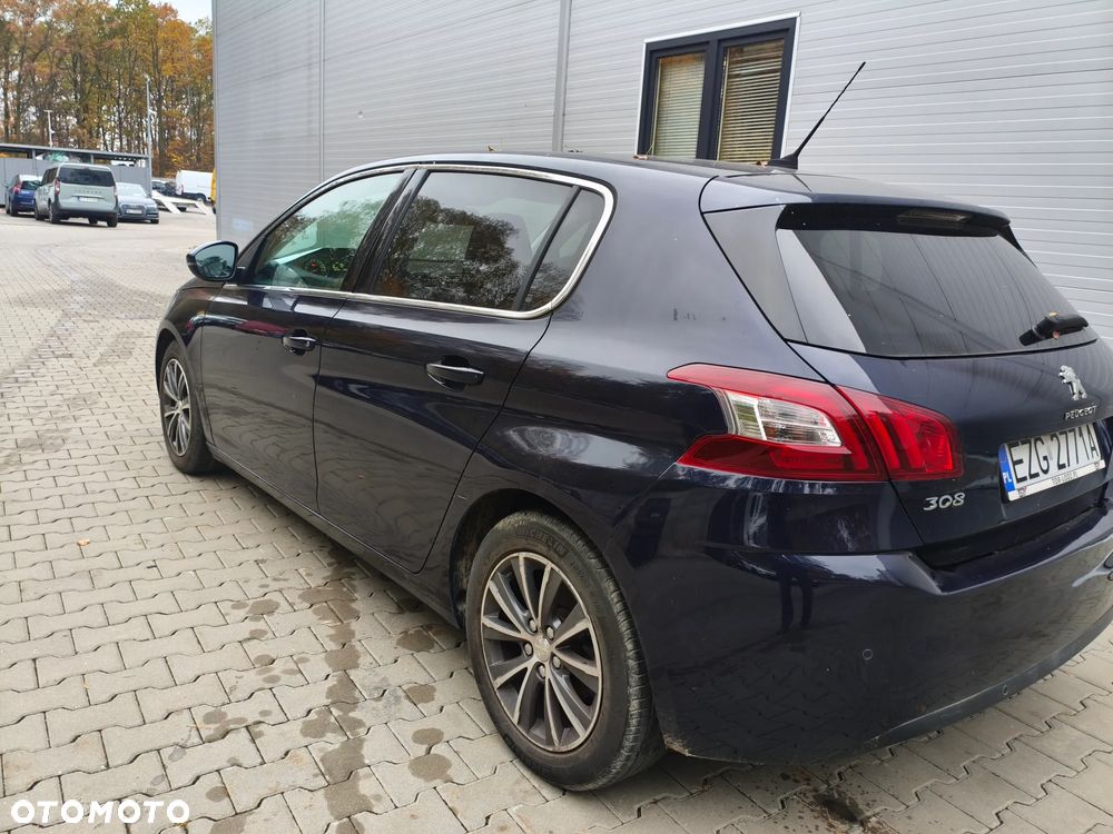 Peugeot 308 - 4