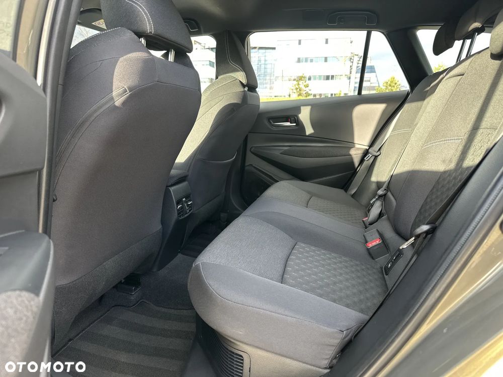 Toyota Corolla 1.8 Hybrid Comfort - 10