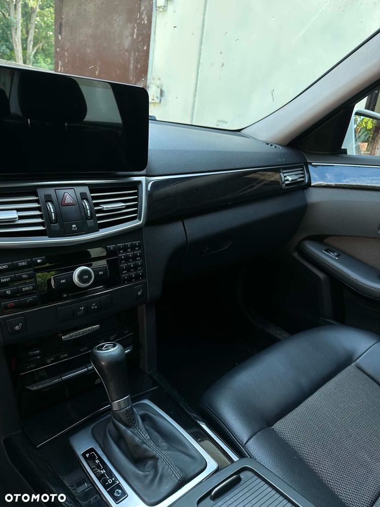 Mercedes-Benz Klasa E 200 CGI BlueEFFICIENCY 7G-TRONIC Avantgarde - 8
