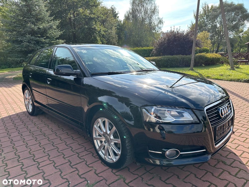Audi A3 Sportback 1.6 TDI DPF Ambiente - 20