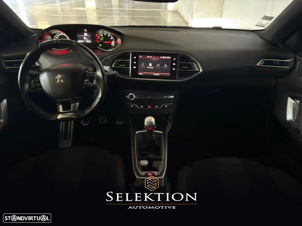 Peugeot 308 1.2 PureTech GT Line - 6
