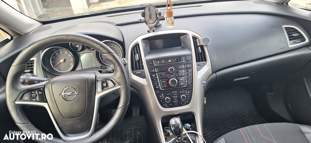 Opel Astra 1.4 Turbo Sport - 11