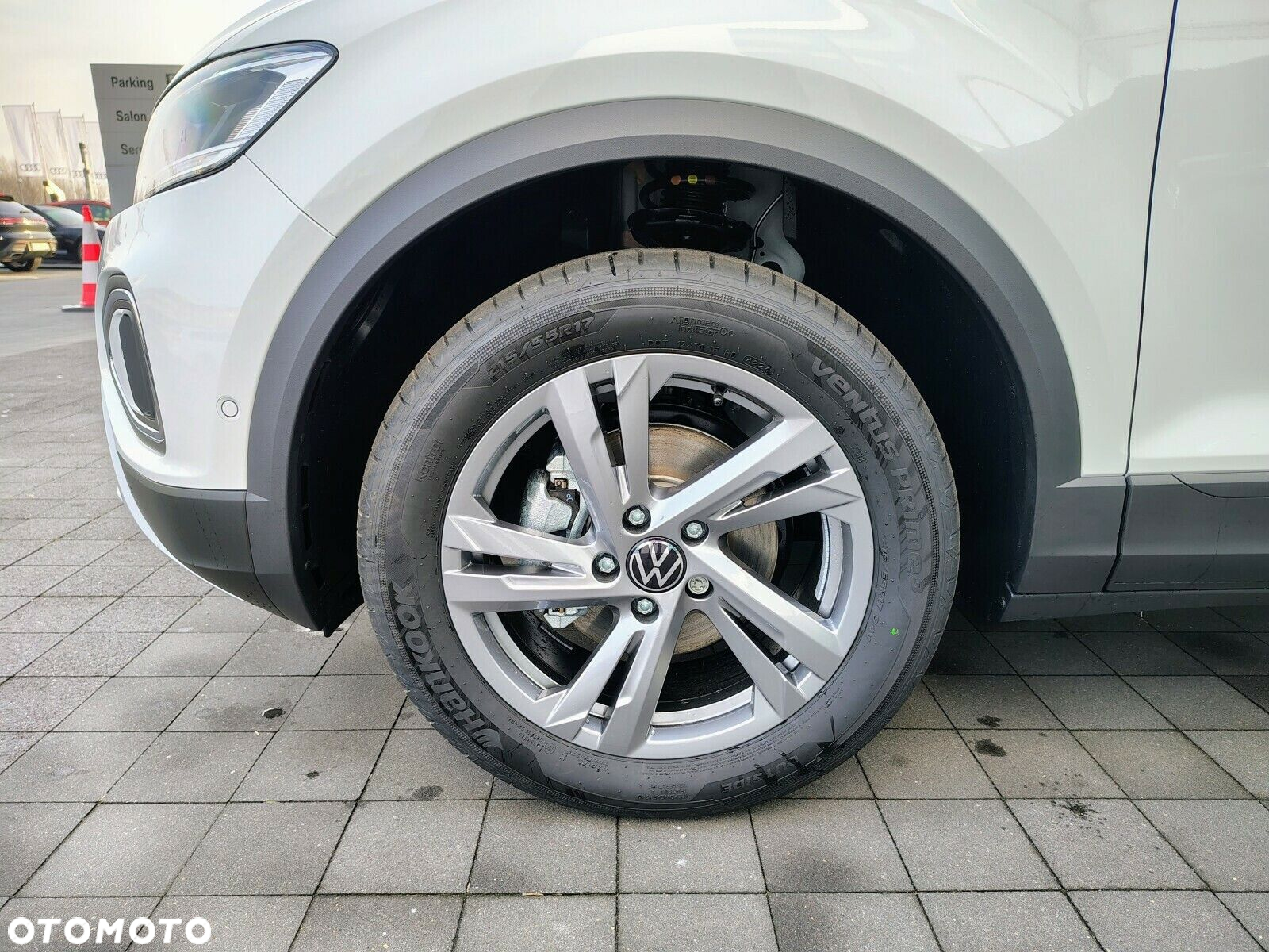 Volkswagen T-Roc - 9