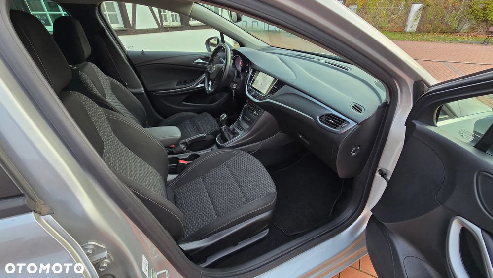 Opel Astra 1.6 CDTI Elite - 11