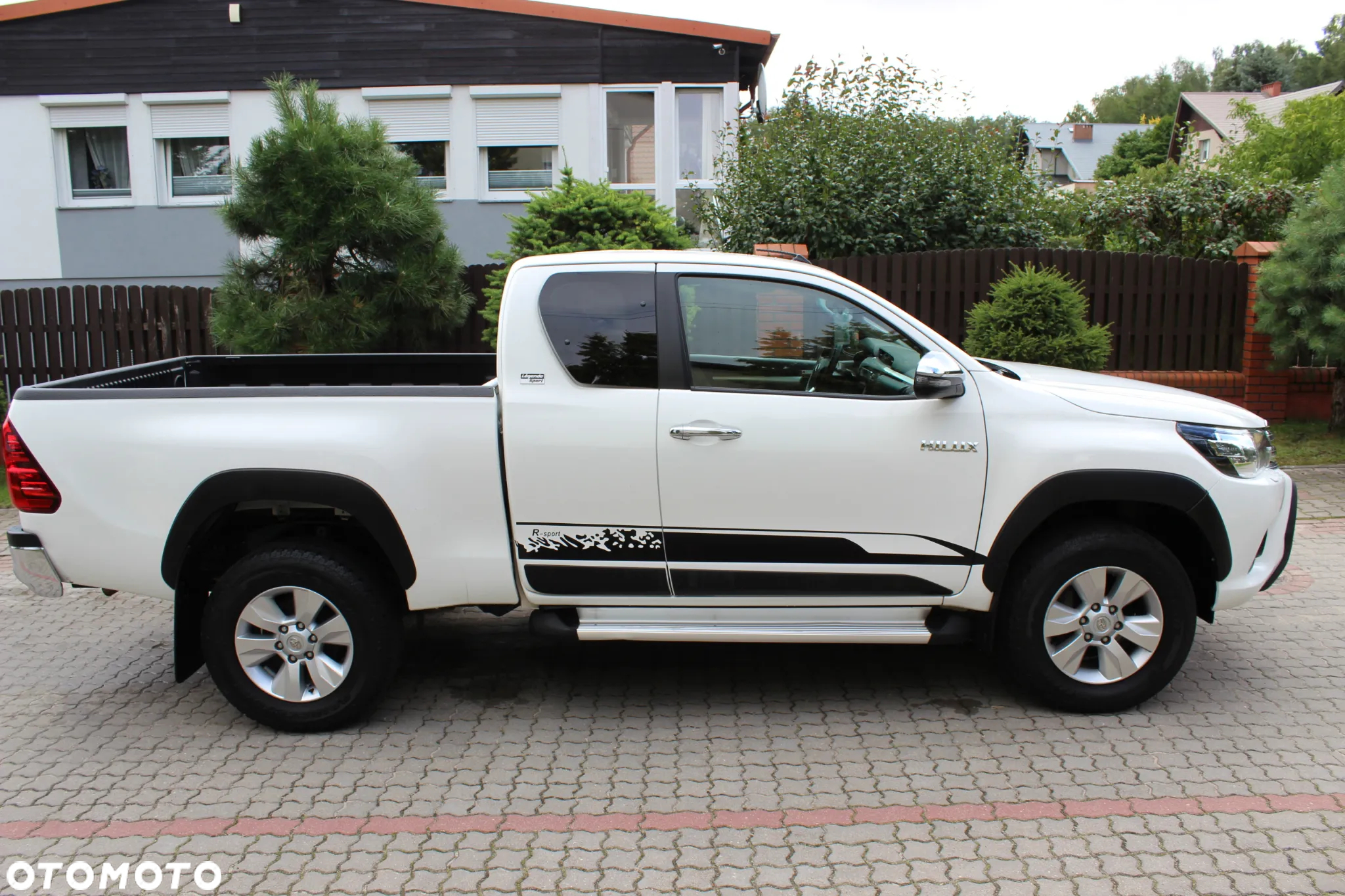 Toyota Hilux 2.4 D-4D Extra Cab DLX 4x4