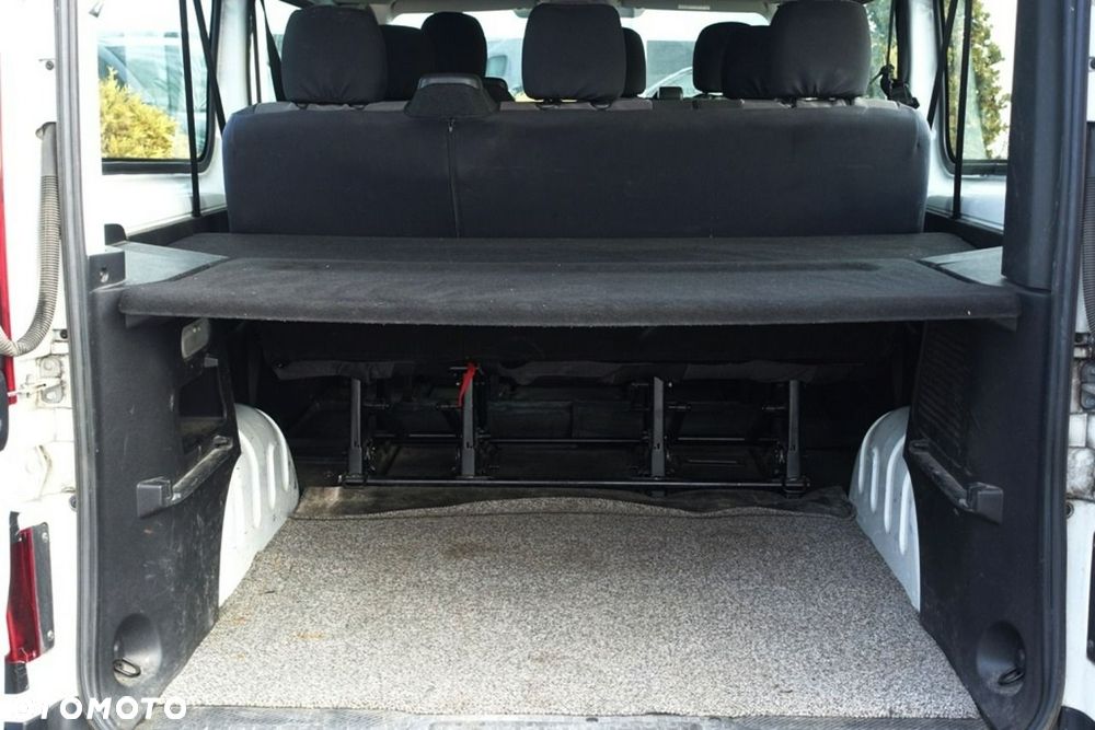 Renault Trafic - 17