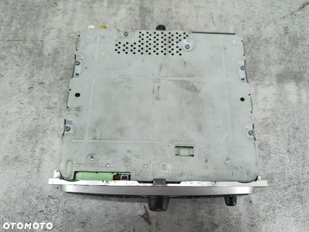 RADIO FABRYCZNE RENAULT SCENIC III 281157550R 7649168391  BOSCH - 7
