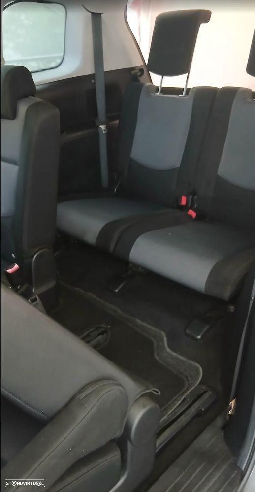 Mazda 5 MZR-CD 2.0 Hightech - 5