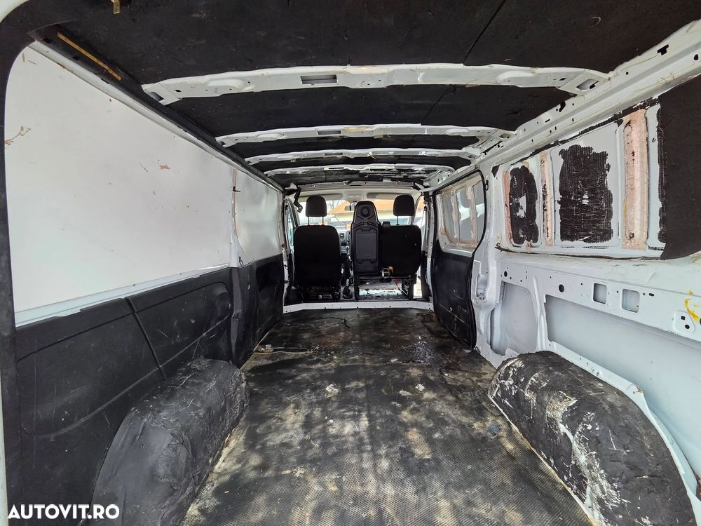 Opel Vivaro/Renault Trafic - 7