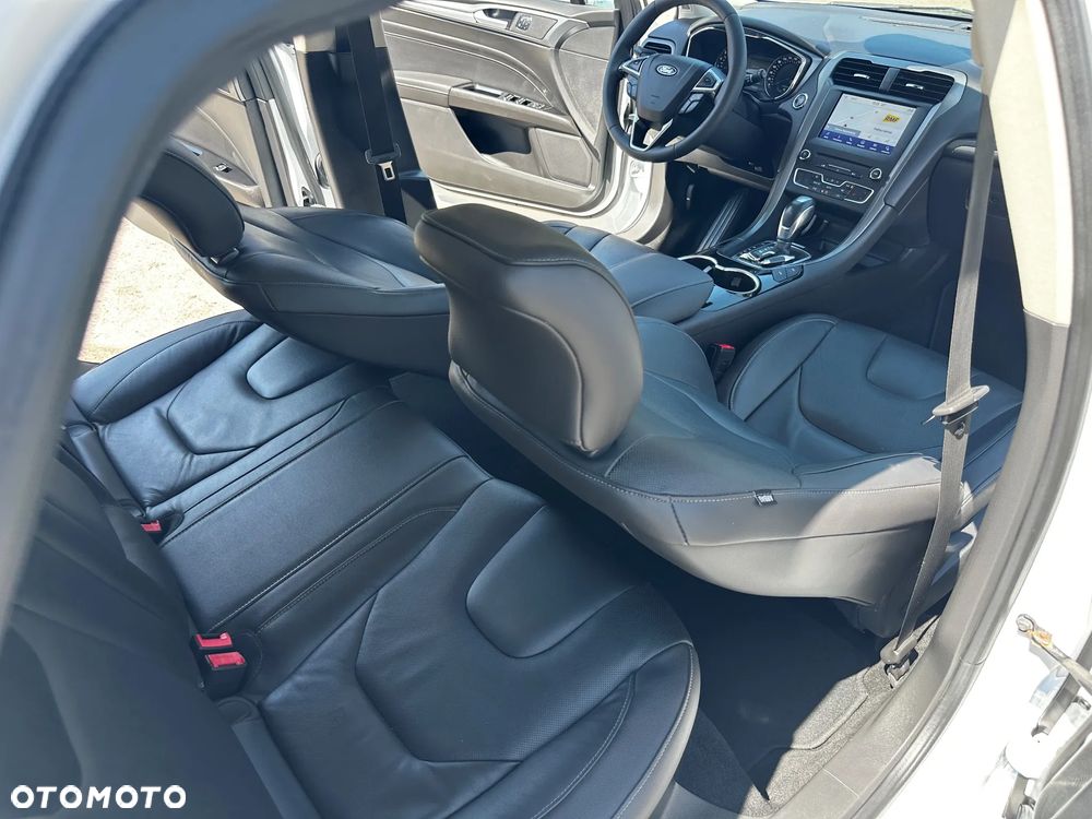 Ford Mondeo 2.0 TDCi Titanium PowerShift - 21
