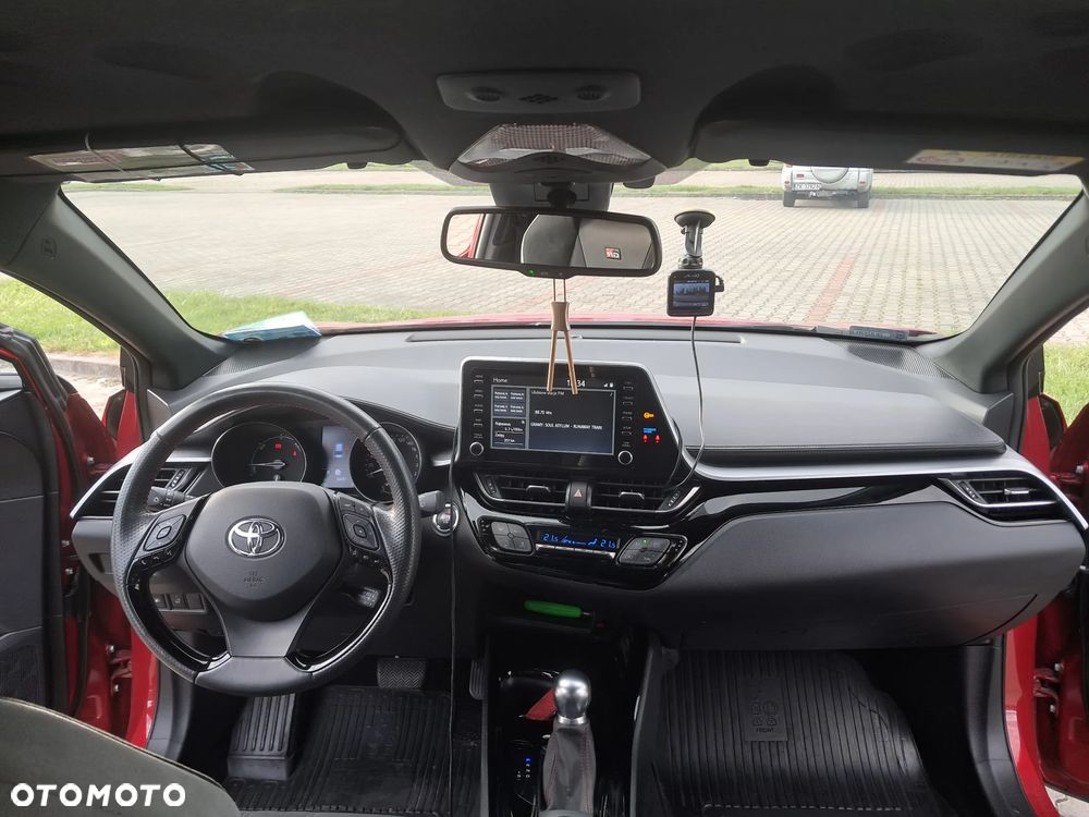 Toyota C-HR - 12