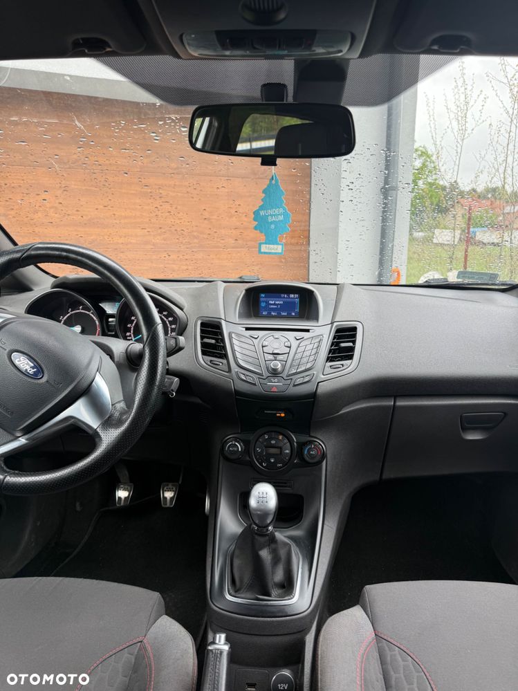 Ford Fiesta - 7