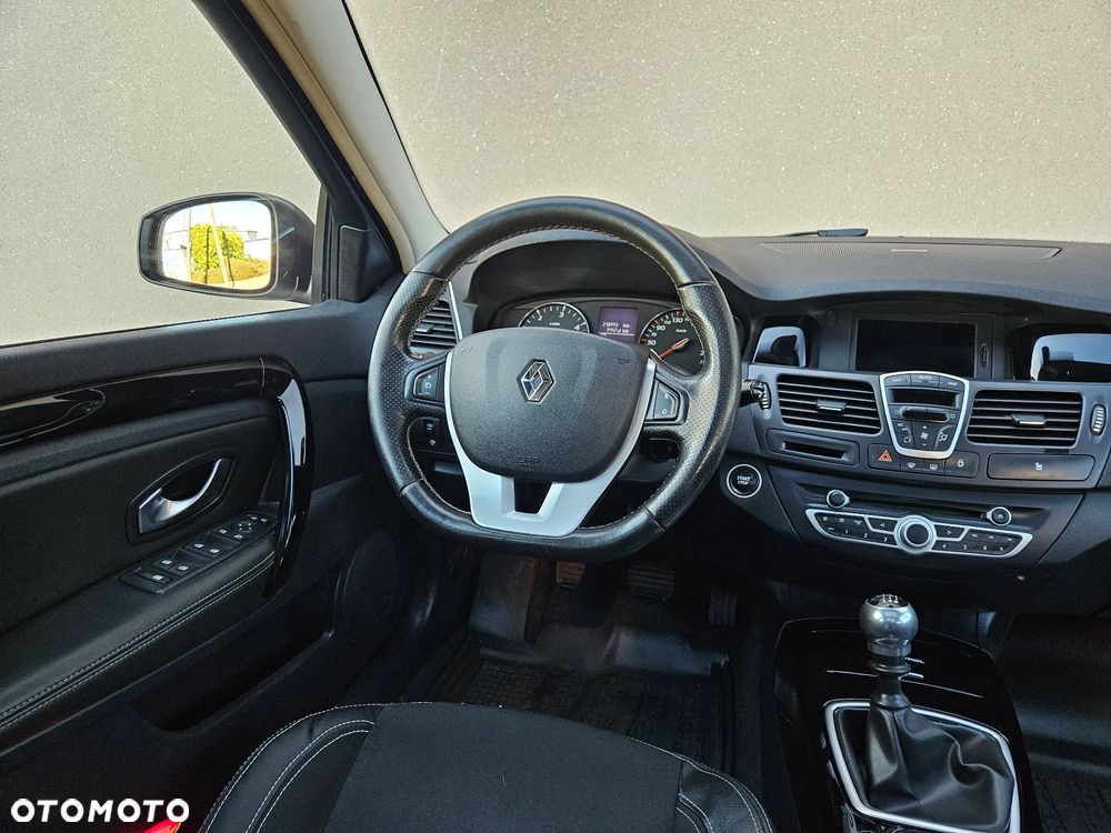 Renault Laguna dCi 150 FAP Bose - 30