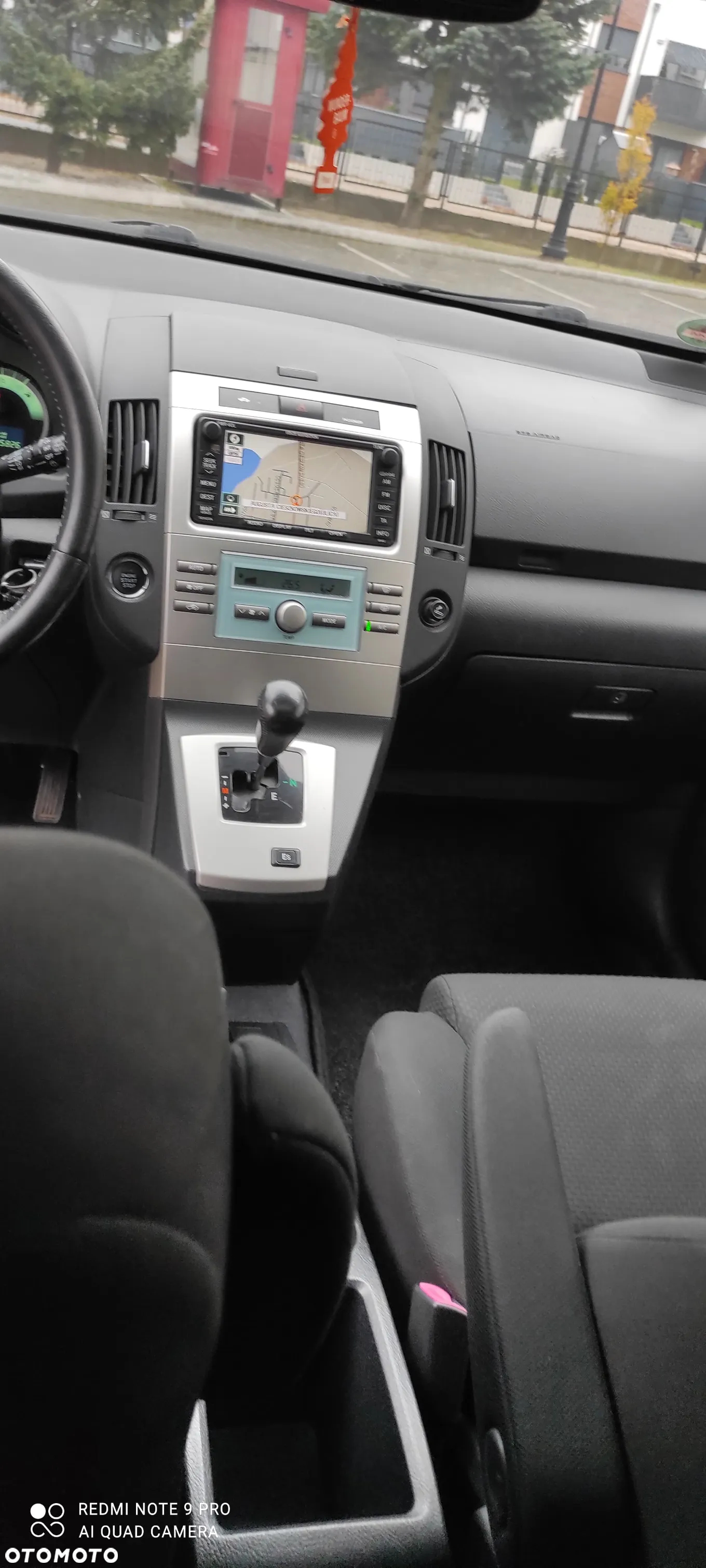 Toyota Corolla Verso 1.8 Prestige 7os MM - 9