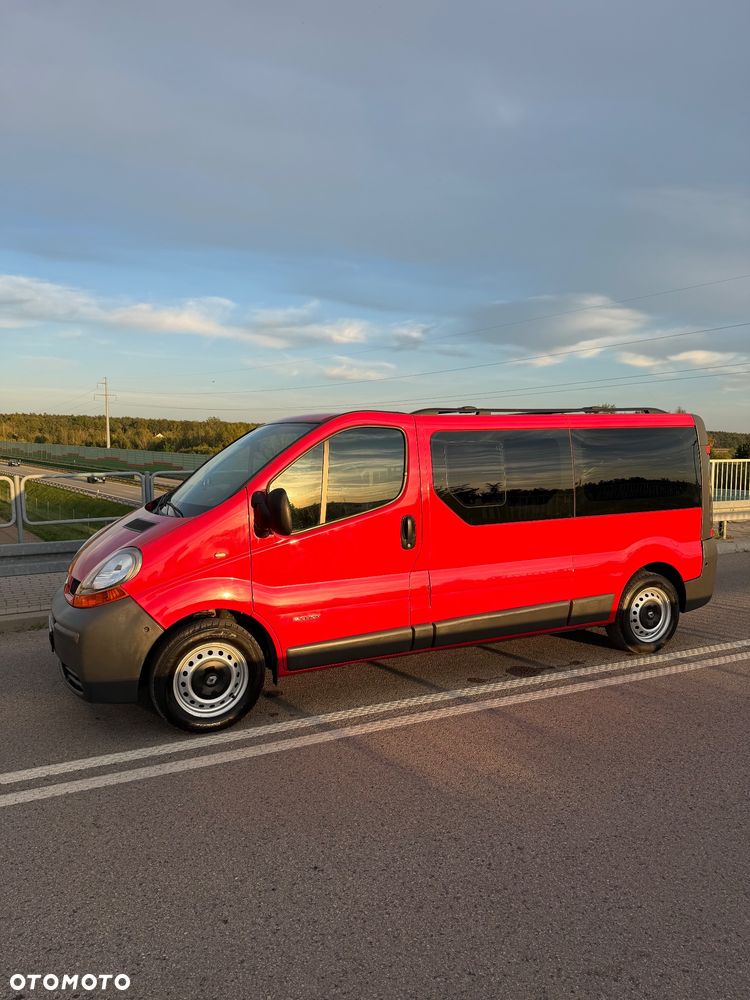 Renault Trafic - 2