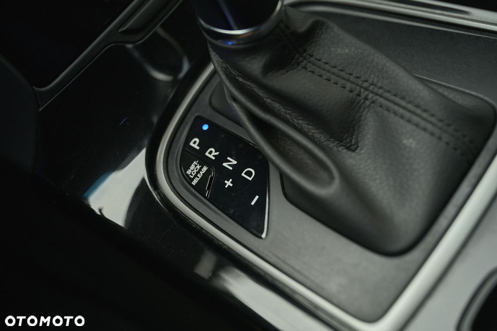 Hyundai i40 Kombi 1.7 CRDi DCT Premium - 24