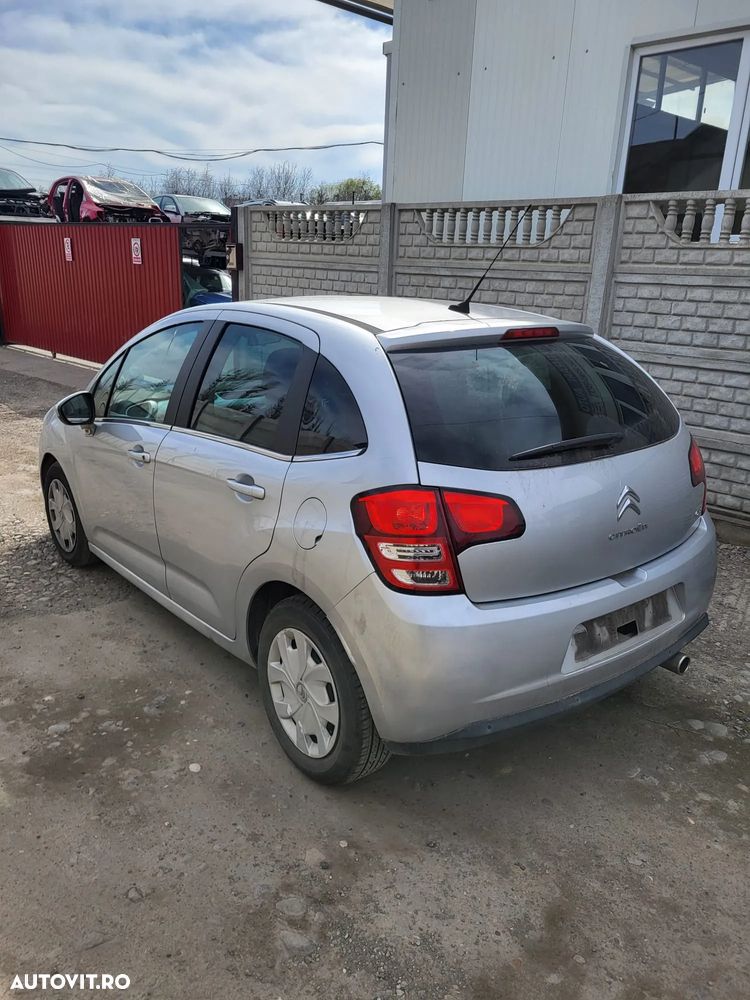 Bara fata /Capota/Faruri/Aripa stanga-dreapta/Trager CITROEN C3 AN 2011 1.6 HDI - 3