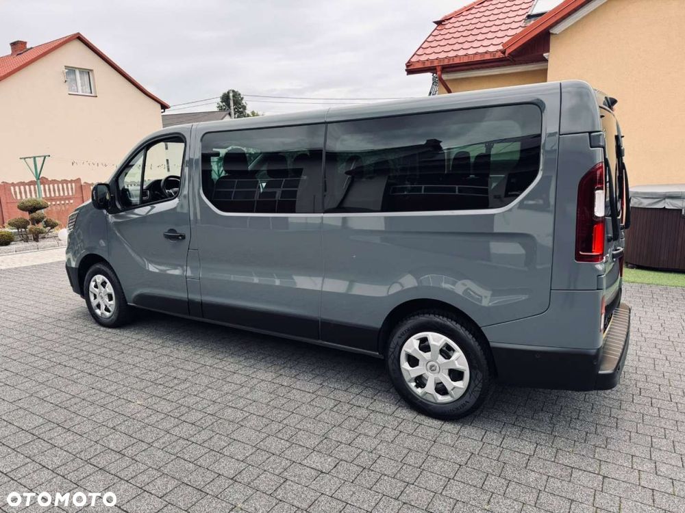 Renault Trafic - 11