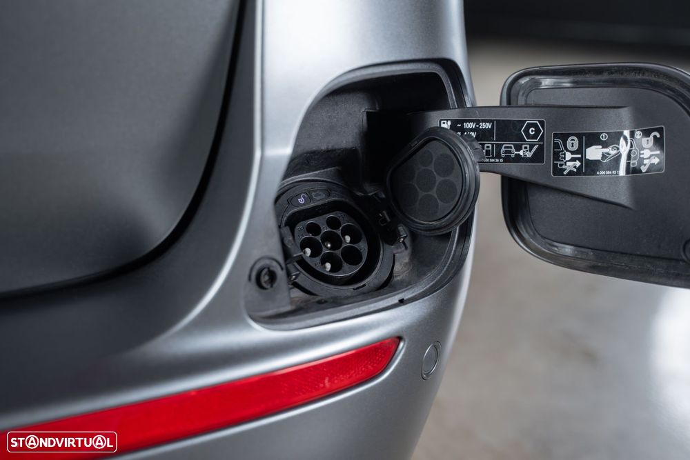 Mercedes-Benz E 300 - 9