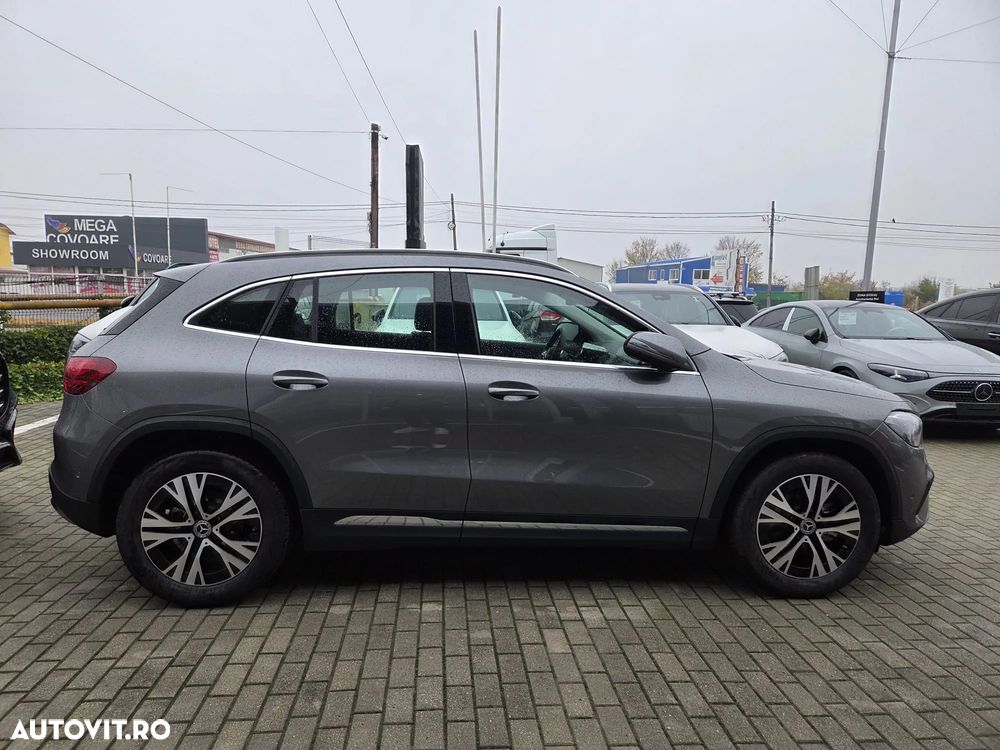 Mercedes-Benz GLA 180 MHEV - 22