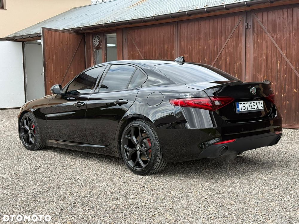 Alfa Romeo Giulia 2.0 Turbo Veloce - 6