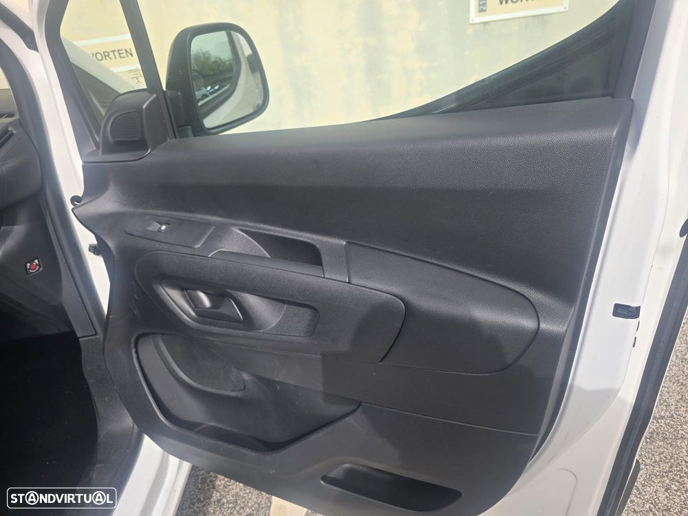 Citroën BERLINGO LONGA - 9
