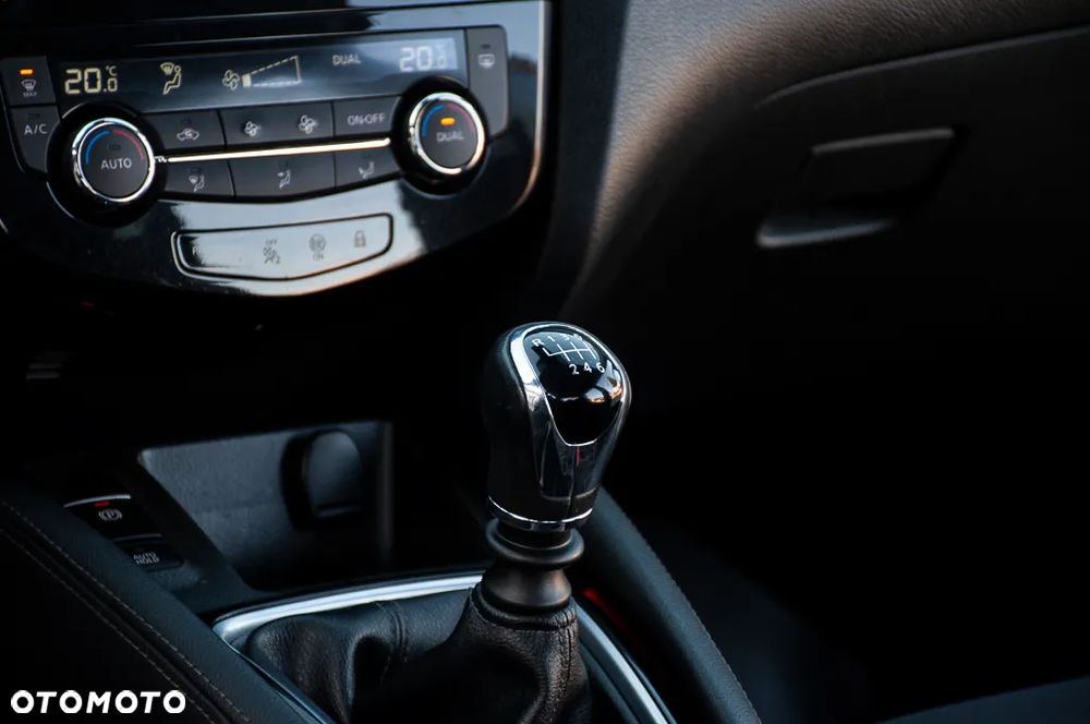 Nissan Qashqai 1.2 DIG-T 360 - 32