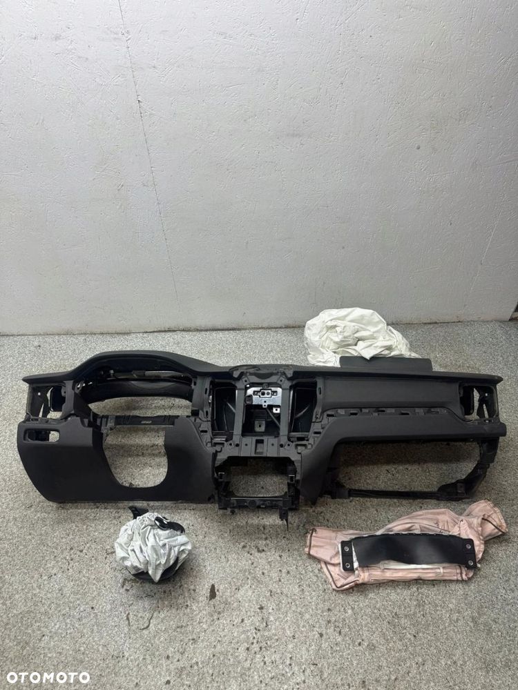 KONSOLA DESKA ROZDZIELCZA KOKPIT AIRBAG VOLVO XC60 II 2017- PO WYSTRZALE