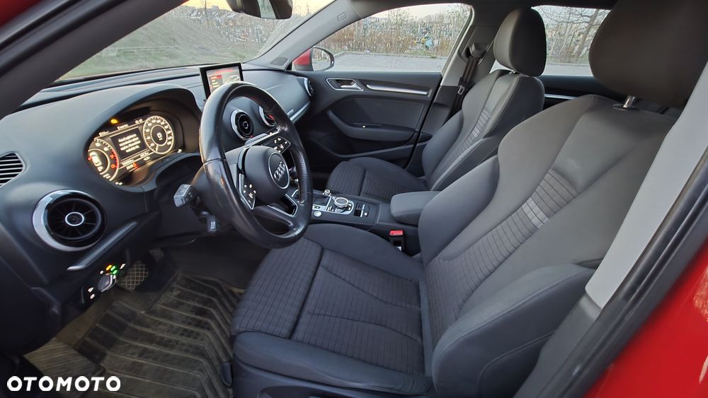 Audi A3 Sportback 1.4 TFSI e-tron S tronic - 16