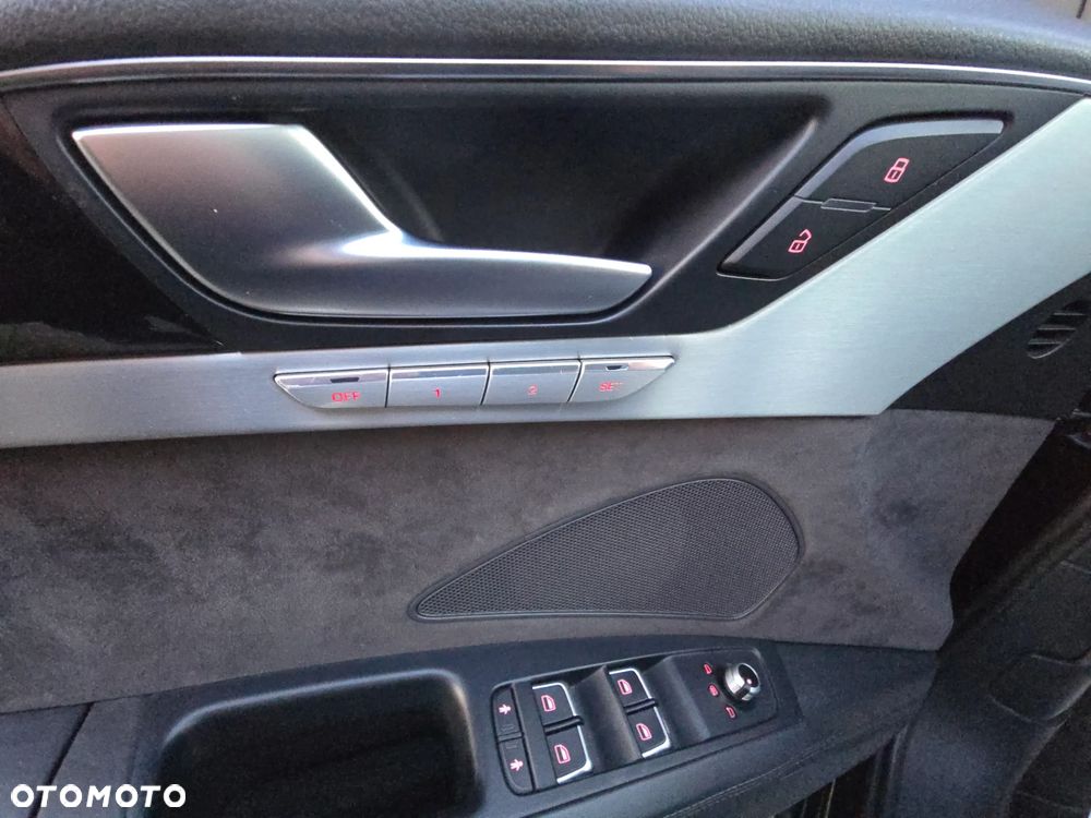 Audi A8 3.0 TDI DPF clean quattro tiptronic Lang - 25