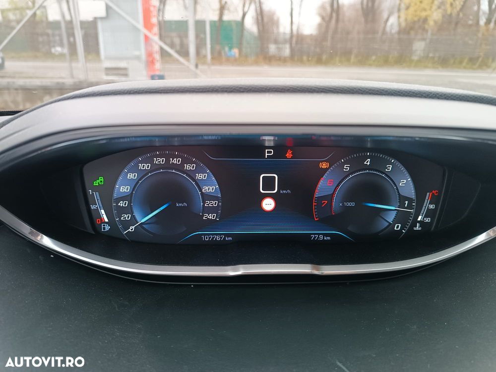 Peugeot 3008 PureTech 130 Stop & Start EAT6 Allure - 5