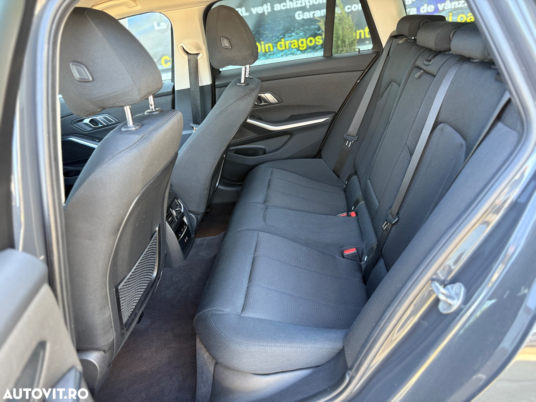 BMW Seria 3 318d Touring Aut. Sport Line - 25