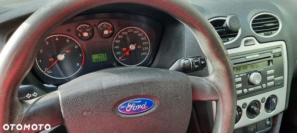 Ford Focus 1.6 Comfort - 4