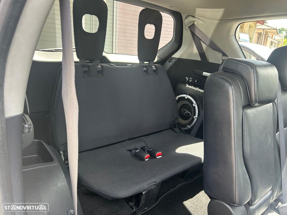 Mitsubishi Outlander 2.0 DI-D Intense+ 4WD - 31