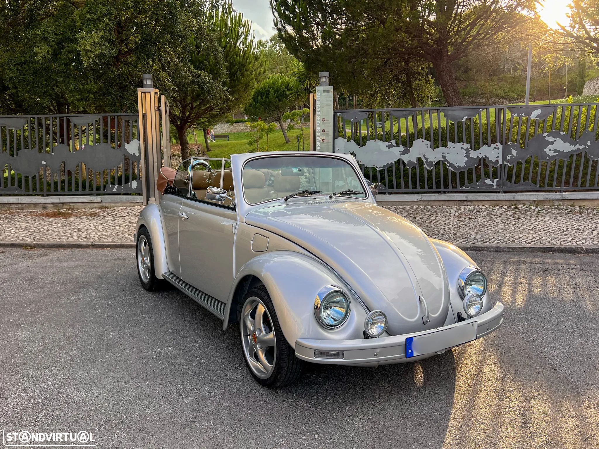 VW Carocha Cabrio - 1