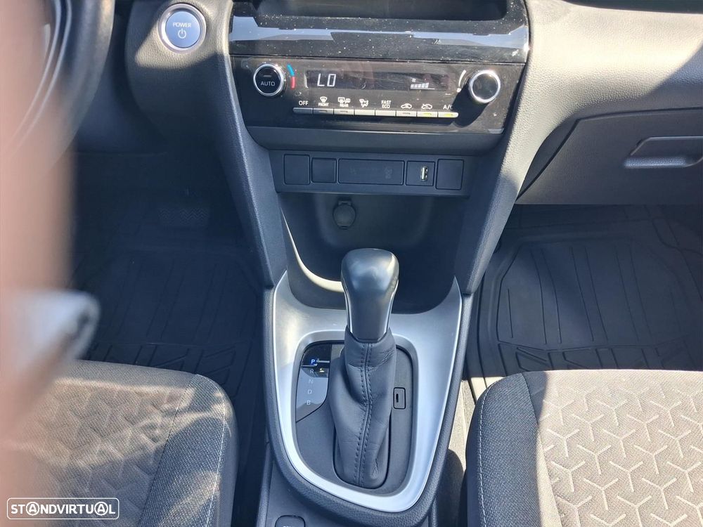Toyota Yaris Cross 1.5 HDF Luxury - 19