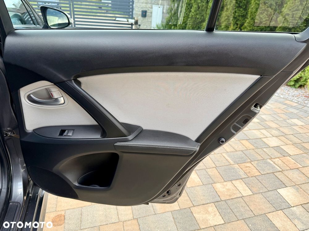 Toyota Avensis Touring Sports 1.8 Edition S+ - 25