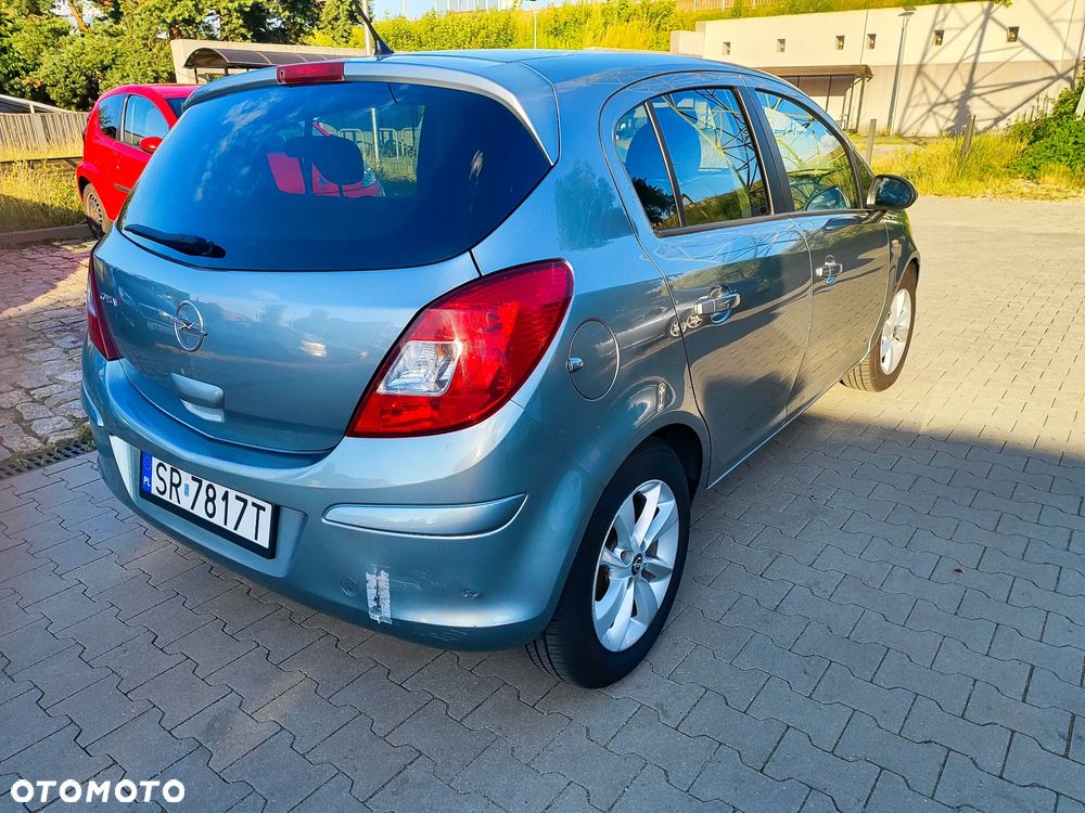 Opel Corsa 1.4 16V Energy - 12