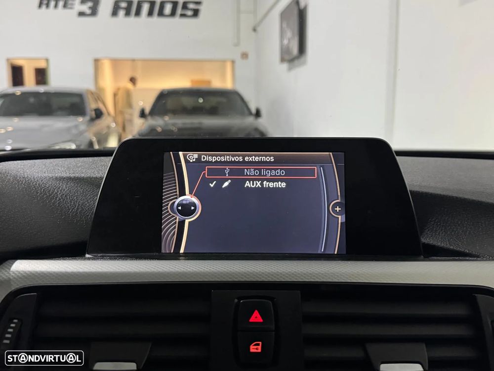 BMW 320 d Touring Auto Pack M - 23