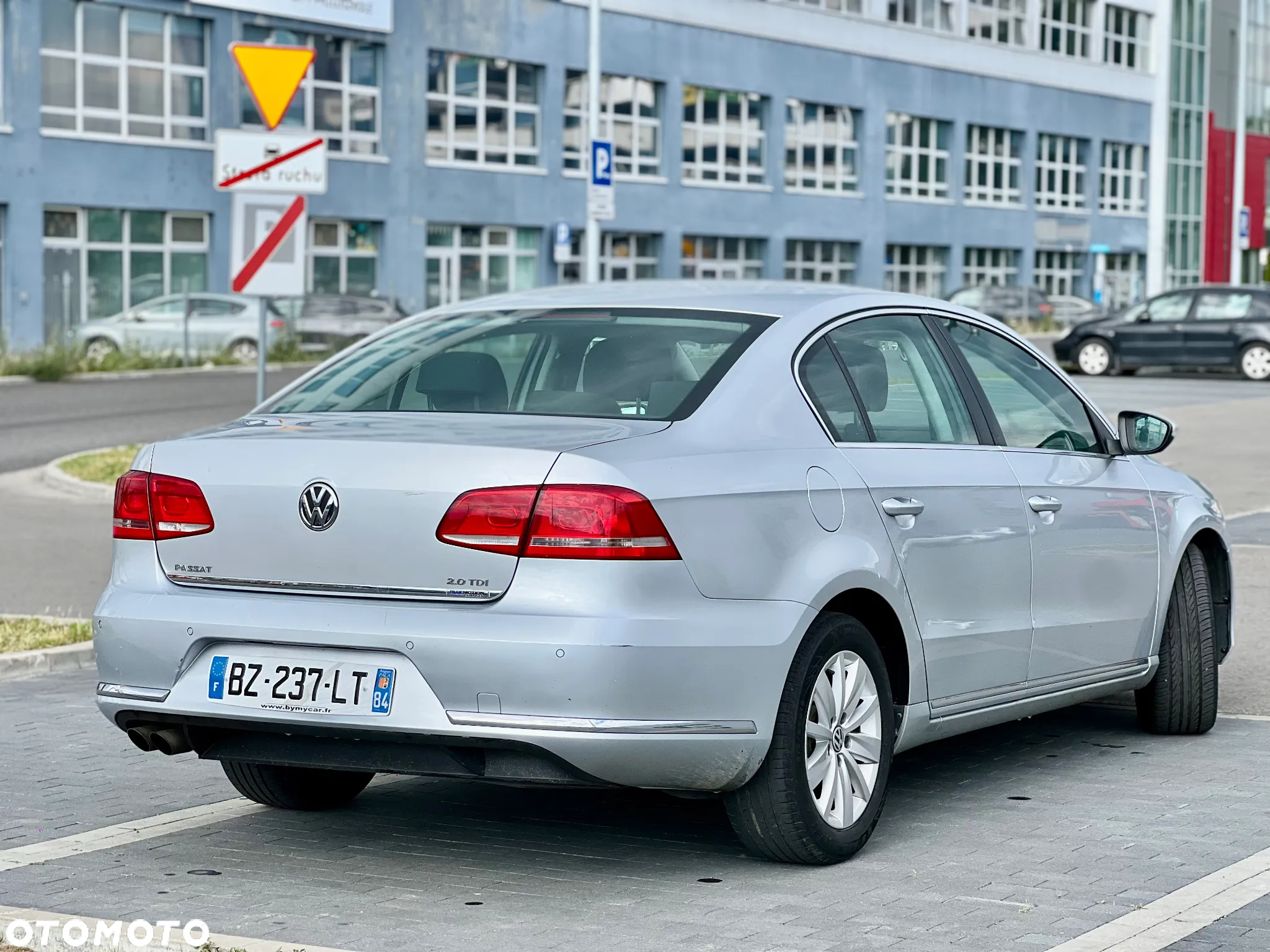 Volkswagen Passat 2.0 TDI DSG BlueMotion Technology Comfortline - 5